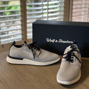 Wolf & Shepherd men’s swiftknit Derby sneaker in Light Gray and White size 10